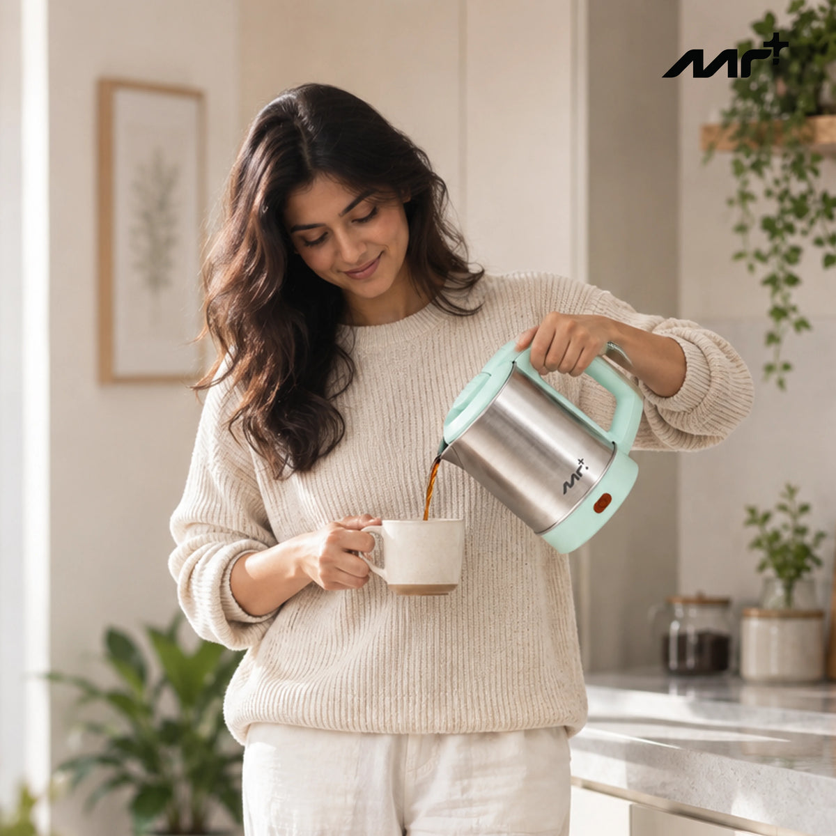 MR PLUS ELECTRICAL KETTLE MK 8111
